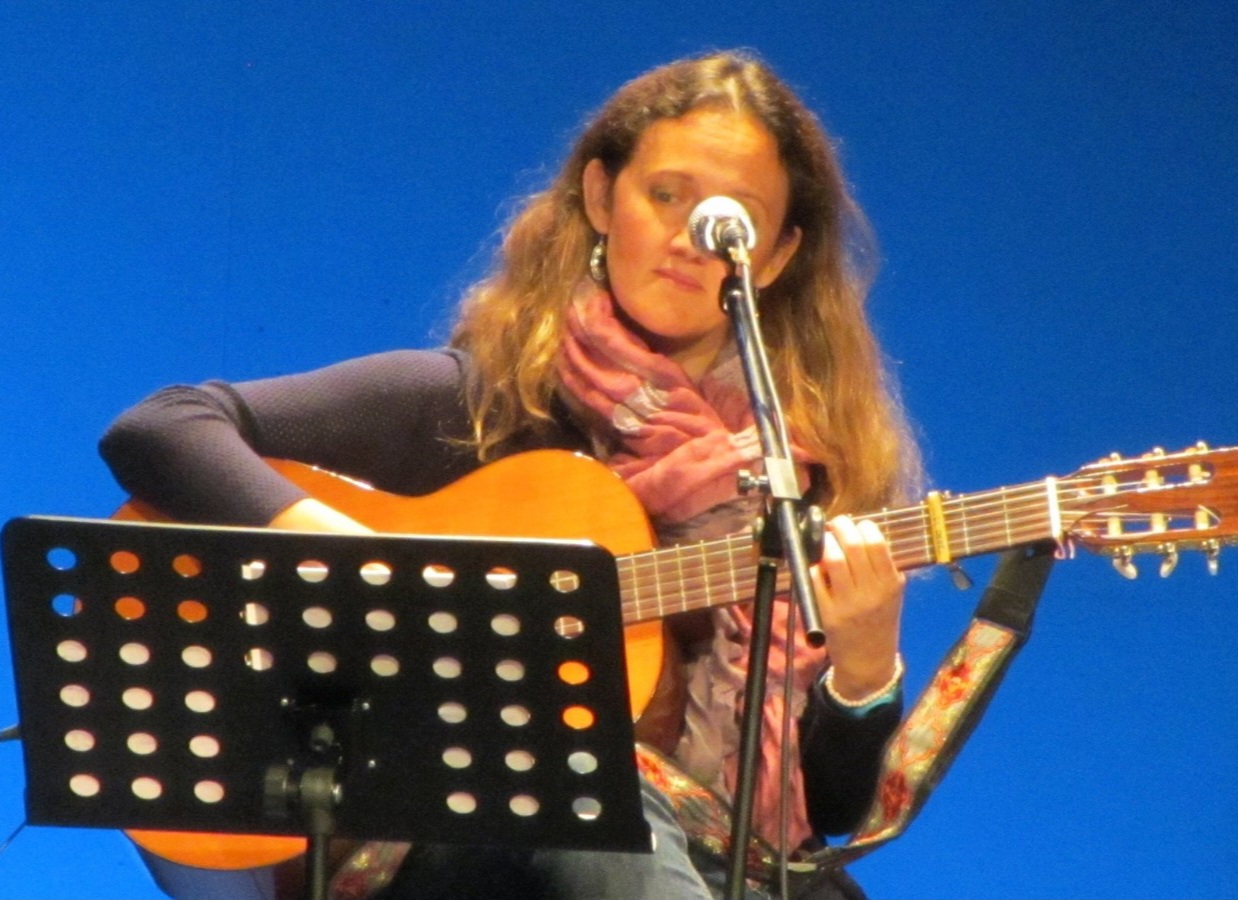 Amparo Navarro
